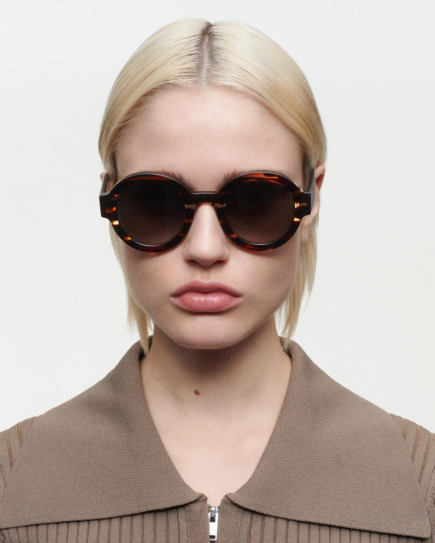 Солнцезащитные очки GIGI STUDIOS GGB LAURA TORTOISE BROWN (48-25)