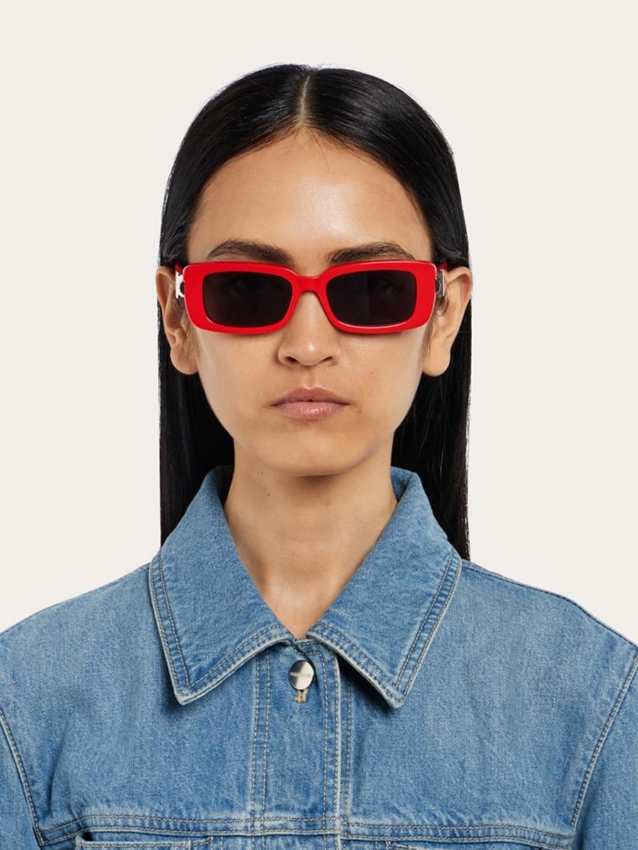 Солнцезащитные очки SALVATORE FERRAGAMО SF1105S 600 (52-17)